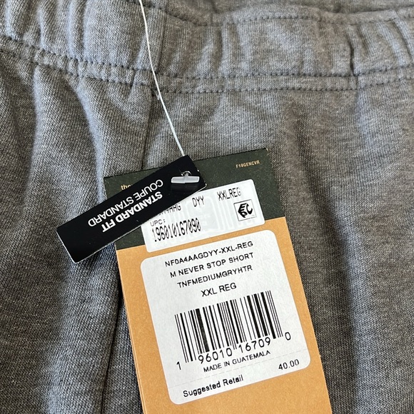 NWT North Face Mens Gray Shorts - Picture 3 of 6